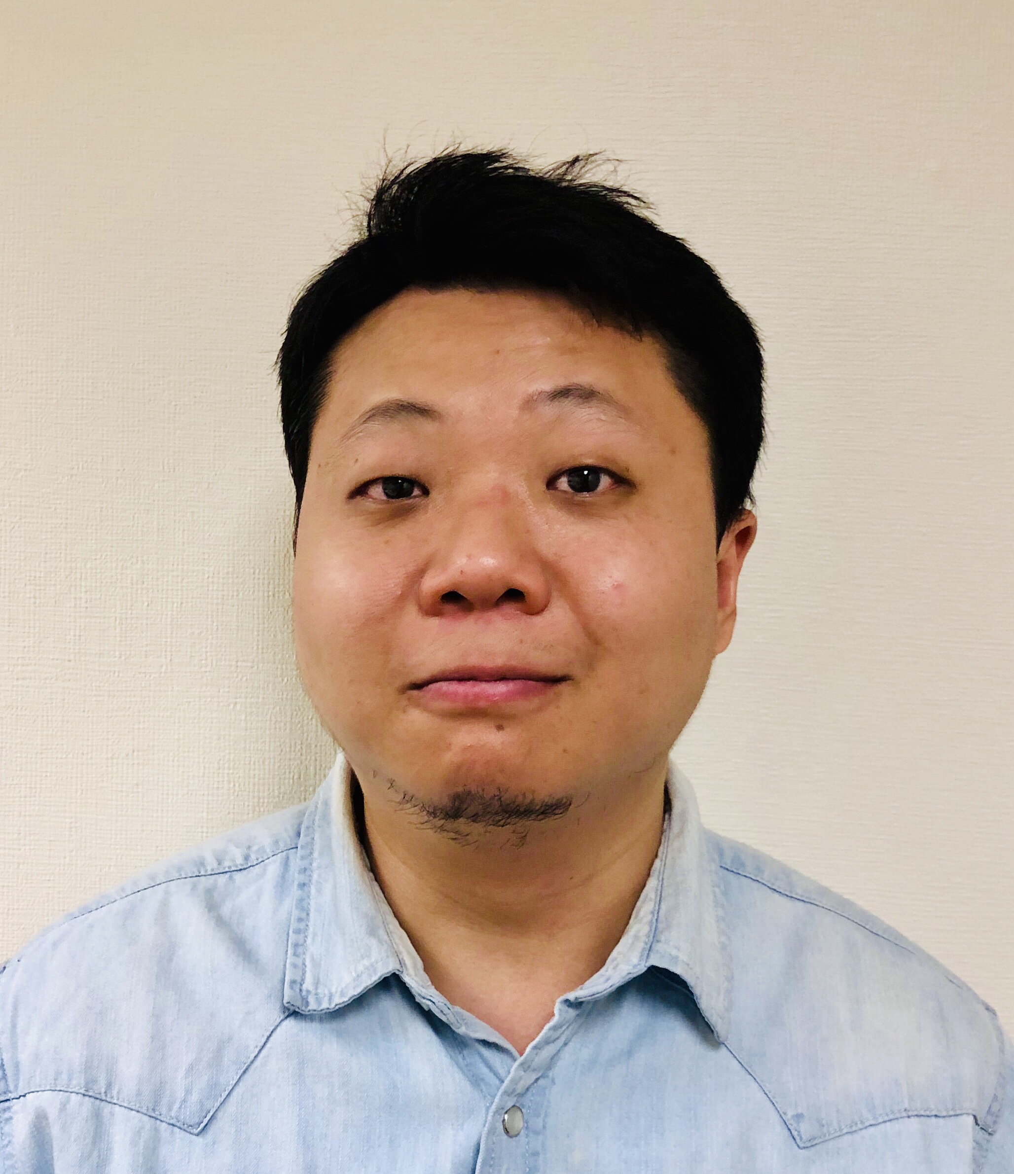 Parvel Gu Headshot