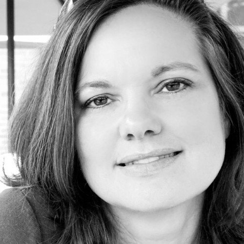 Amy Montour Headshot